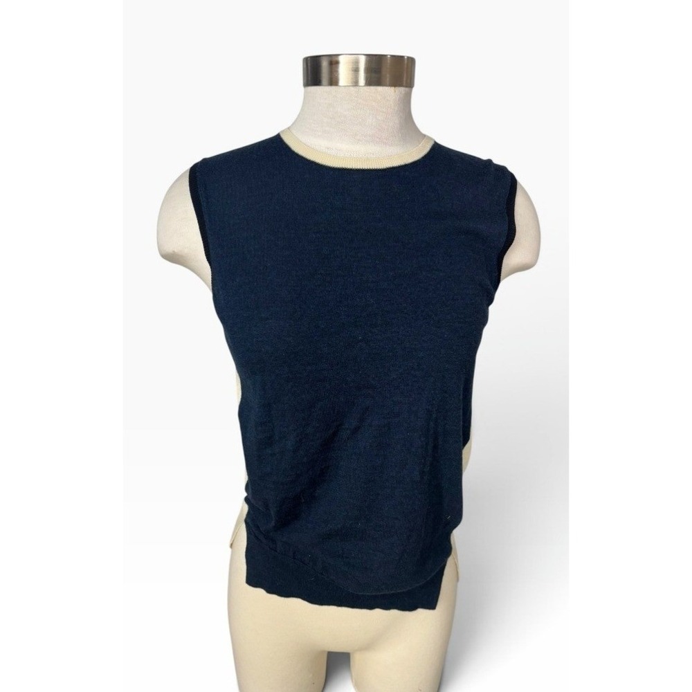 Akris Navy Wool Colorblock Sweater Vest Sleeveless Knit Swiss Luxury Classic Top